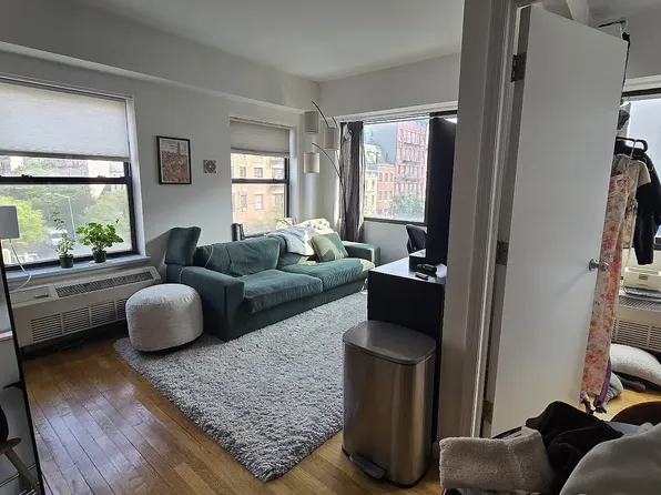 351 E 13th St #4, New York, NY 10003
