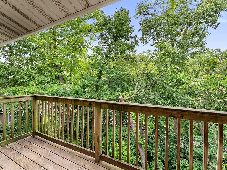 3207 Schuetzen Ln — Photo 15