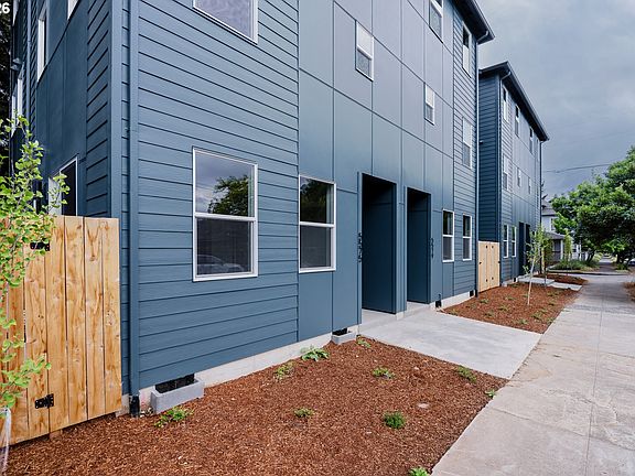 4th image of 5587 NE 7th Ave