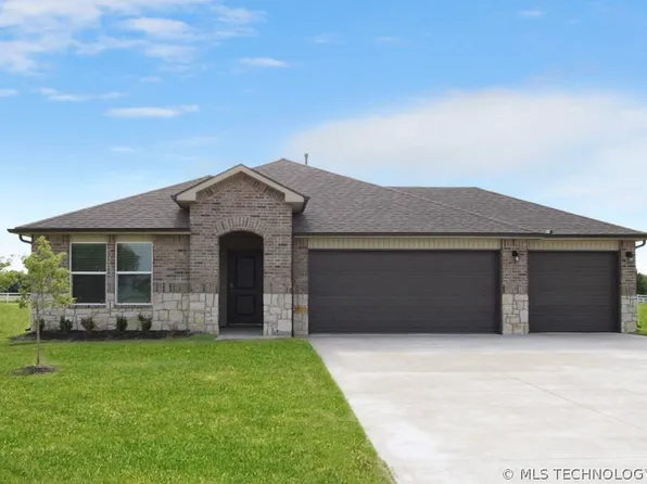 90 Stonegate Dr, Pryor, OK 74361