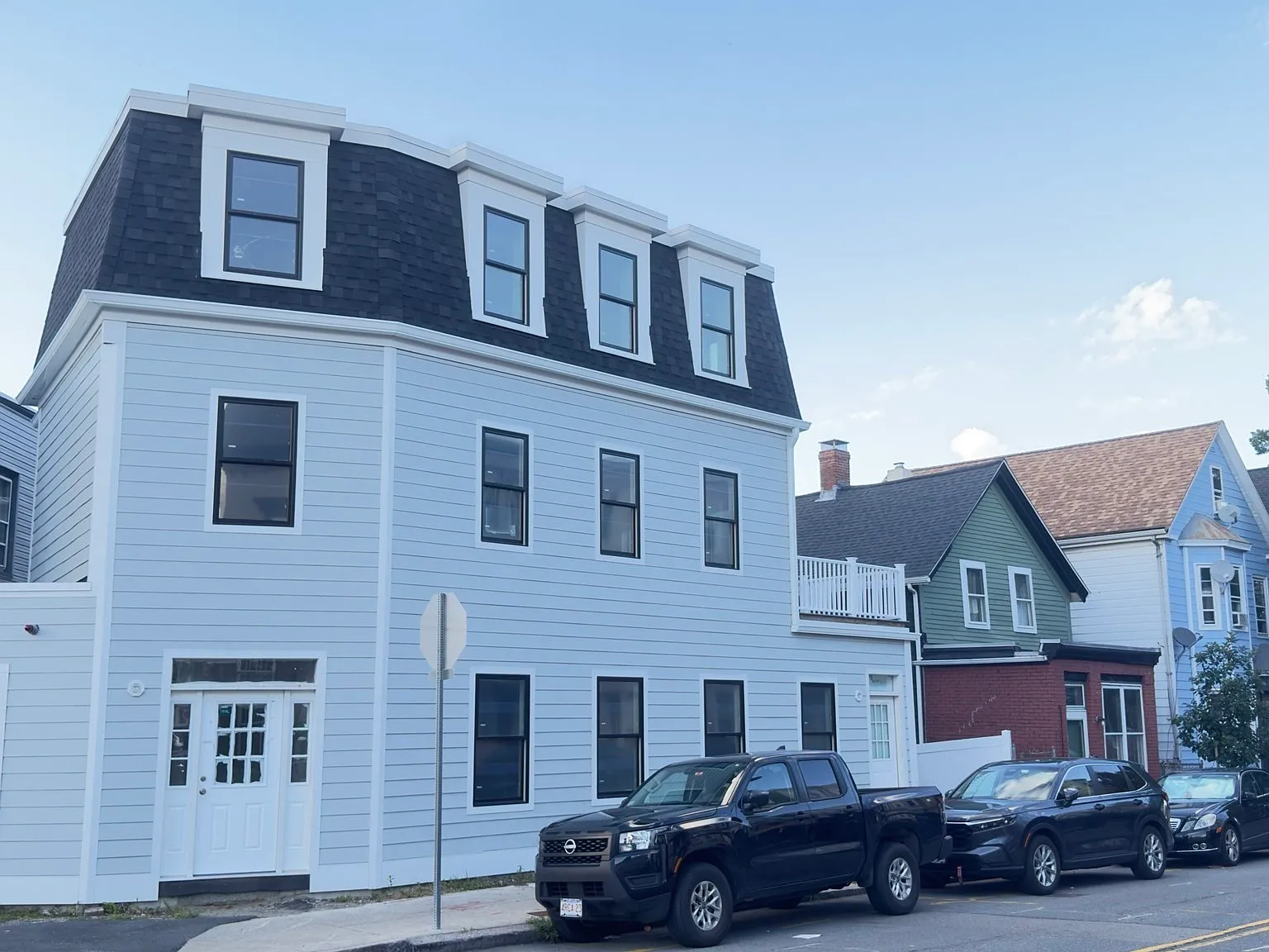 804-806 Saratoga St — Photo 3