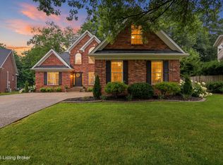 10000 Ivybridge Cir, Louisville, KY 40241