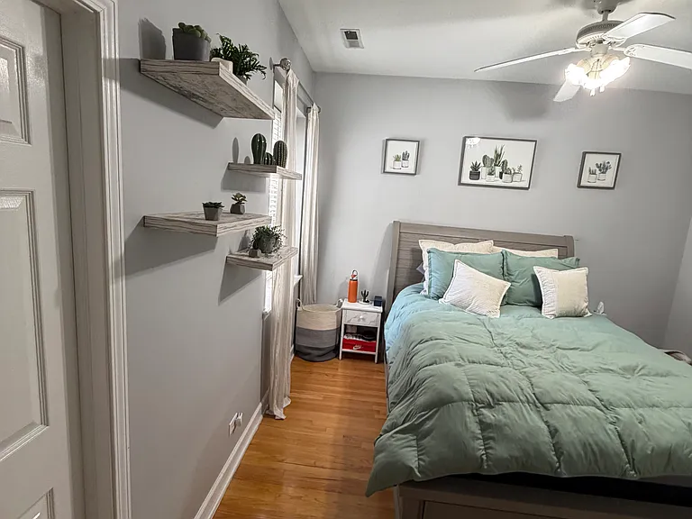 2nd bedroom with jack and Jill access to bathroom