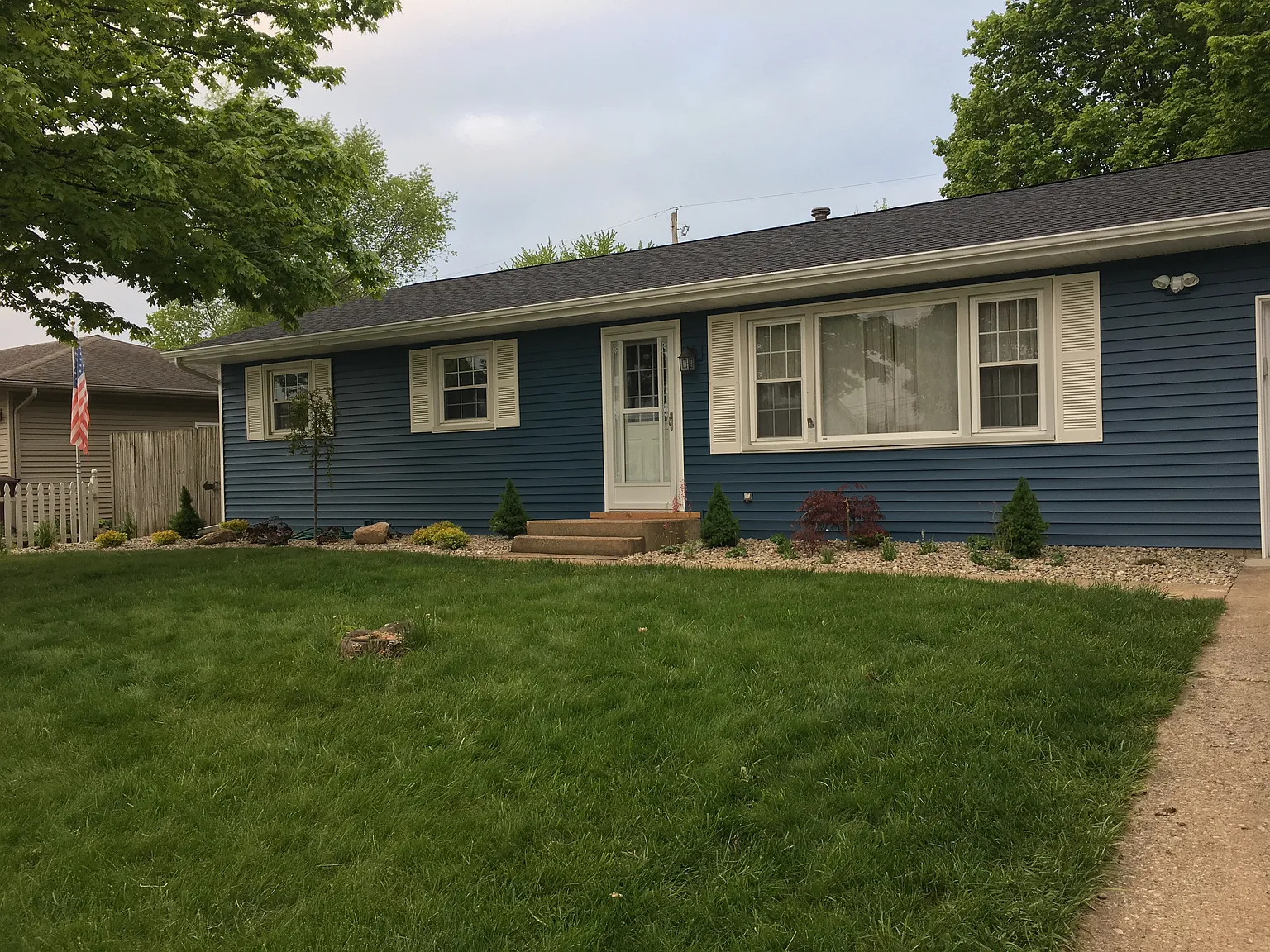 204 Greenwood Dr photo 1