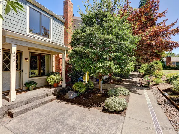 2051 Bonniebrae Dr, Lake Oswego, OR 97034