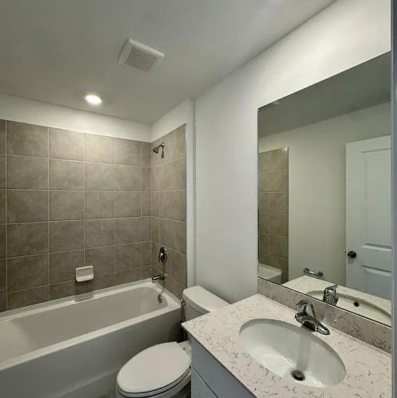 17669 Paradiso Way — Photo 3
