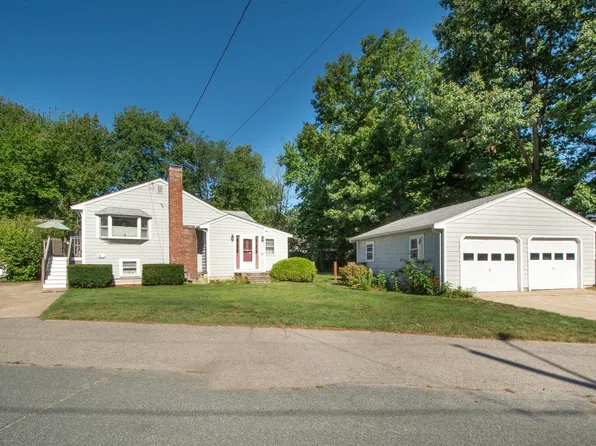 40 Border Rd, Holbrook, MA 02343
