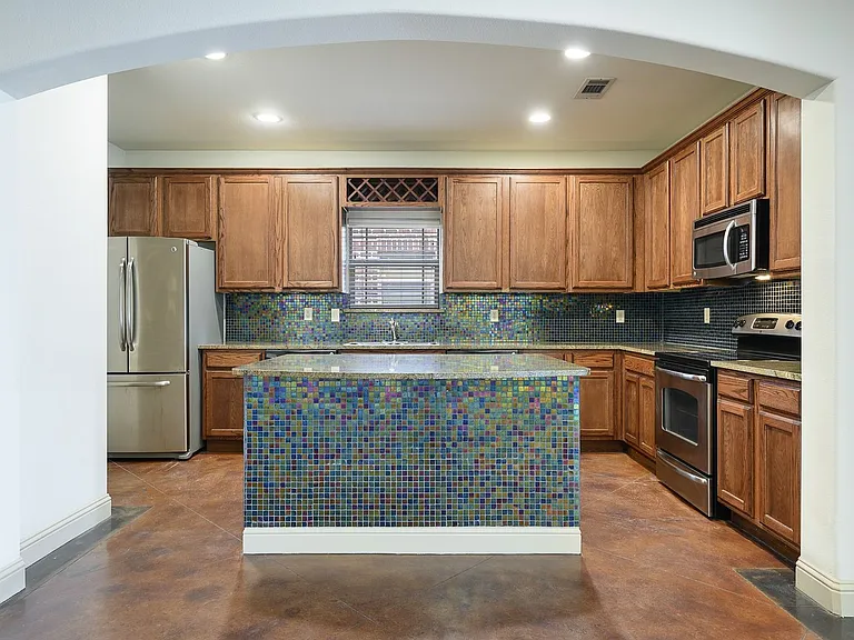3239 S University Dr — Photo 9