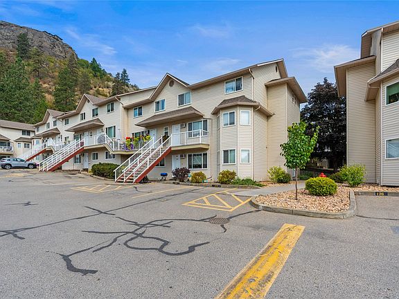 3rd image of 4202 Alexis Park Dr