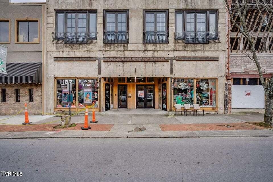 1st image of 217 Broad St APT 300