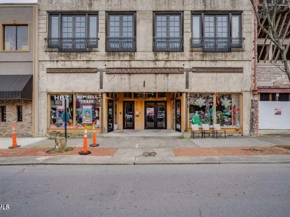 217 Broad St APT 300, Kingsport, TN 37660