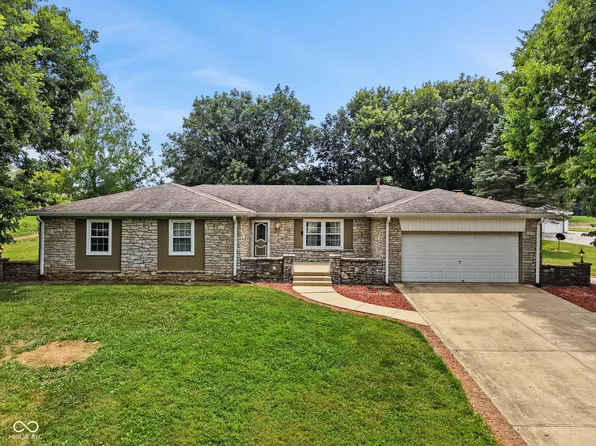 5255 W Stones Crossing Rd, Greenwood, IN 46143