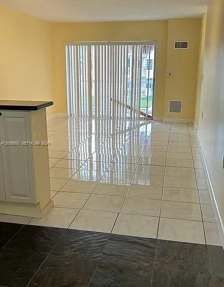 1600 NE 114th St #208 — Photo 1