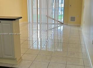 1600 NE 114th St APT 208, Miami, FL 33181