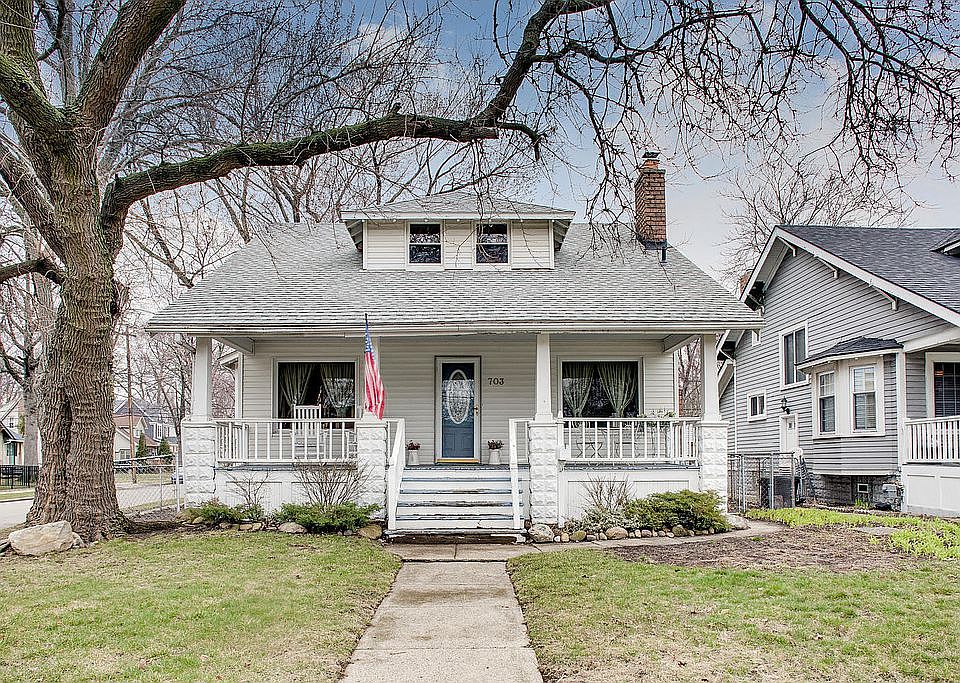 1st image of 703 E Lincoln Ave