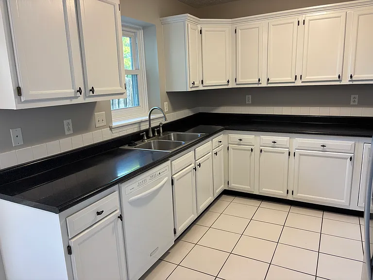 3753 White Pine Dr — Photo 9