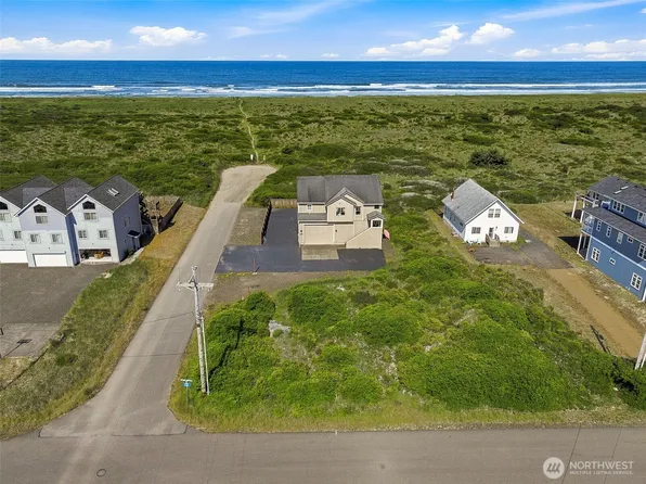 598 Marine View Drive SW, Ocean Shores, WA 98569