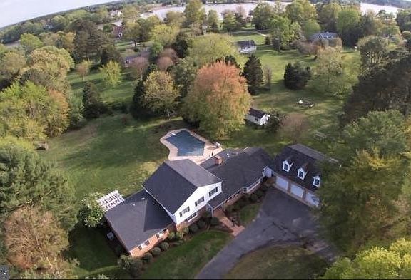 4th image of 28091 Oaklands Cir