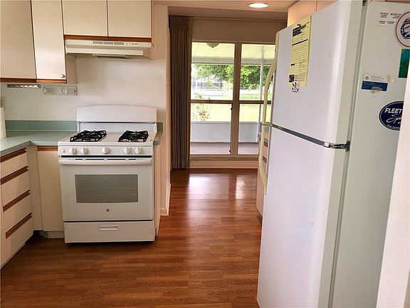 5th image of 1786 SE Elrose St
