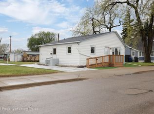 313 W Broadway St, Dickinson, ND 58601