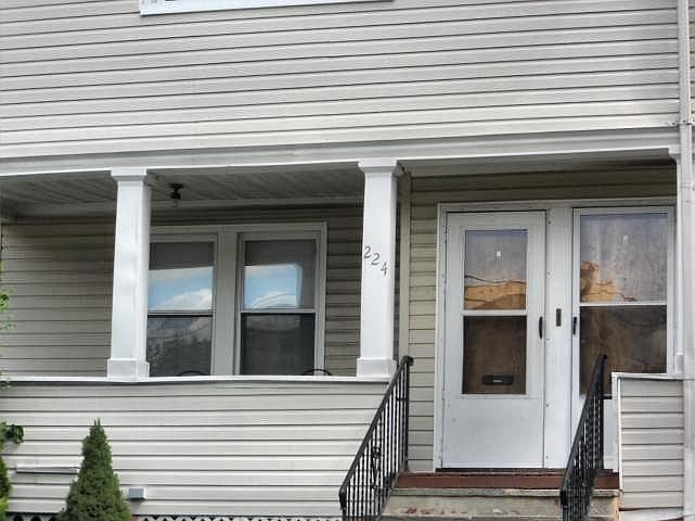 1st image of 224 N Clinton St