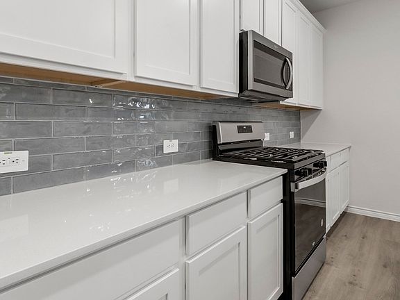 4th image of 4152 Waldron Trl