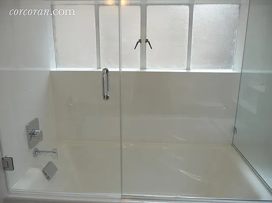 Rented by Corcoran | media 23