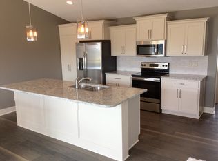 1509 NW Pine View Cir, Ankeny, IA 50023