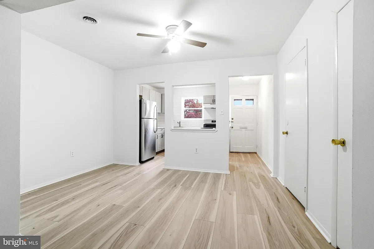 Building Photo - 1137 Kaye Ct