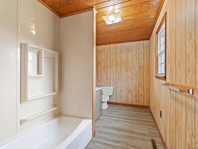 849 Old Lennon Rd SE — Photo 1