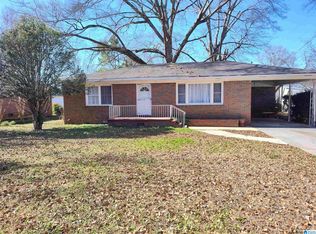 205 Country Dr, Sylacauga, AL 35150