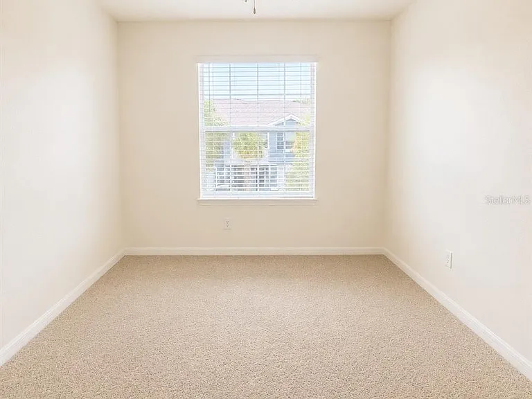 809 Lucent Sands Ct — Photo 17