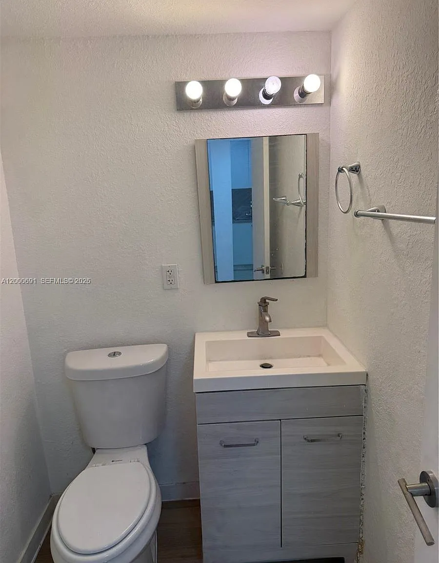 Ola Condo — Photo 4