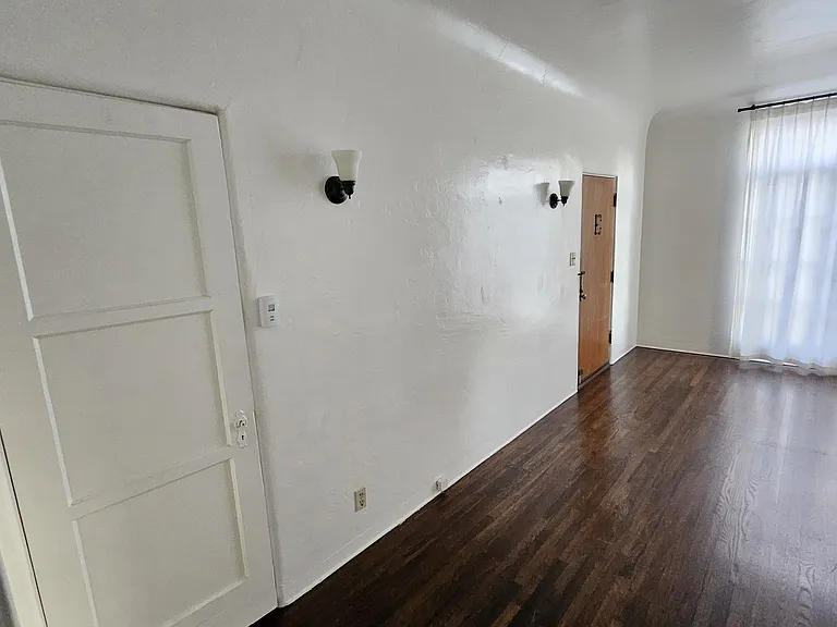 1425 Echo Park Ave #7 — Photo 20