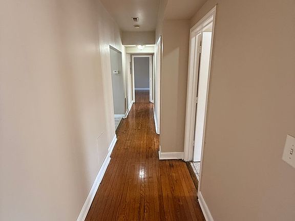 4th image of 4834-50 W Adams Blvd #3S