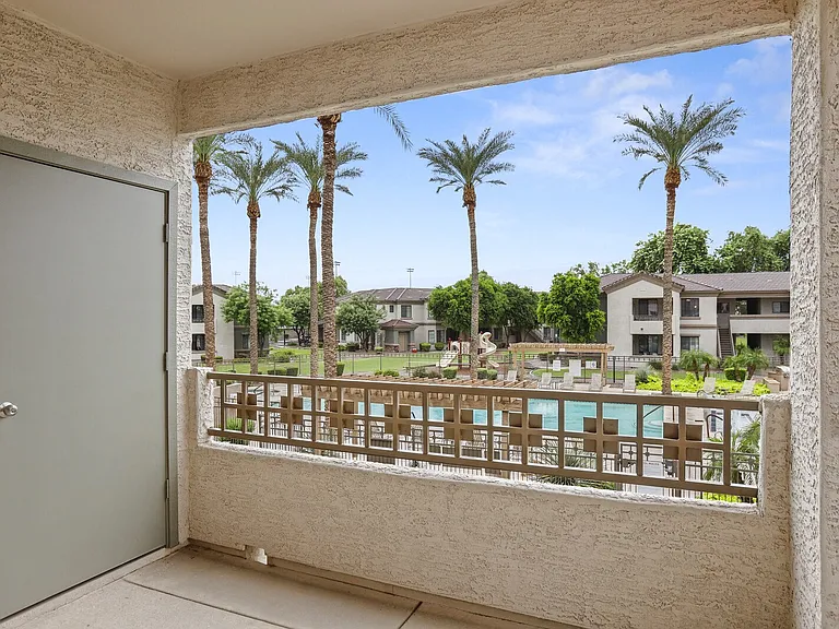 Adiamo Palm Valley Apartments, Goodyear, AZ