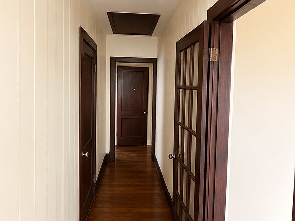 2nd image of 914 N Sycamore St #14