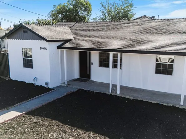14935 Hibiscus Ave, Fontana, CA 92335