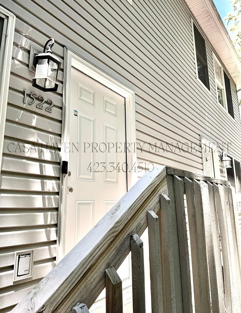 1522 Linden Ave 2 Bed / 2.5 Bath | Johnson City, TN — Photo 2