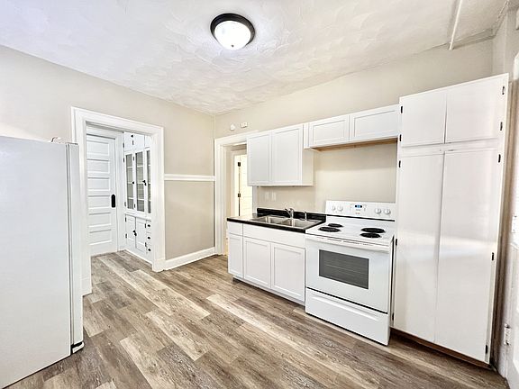 4th image of 15 N High St #11253621