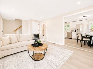 34-36 Hammond St, Bridgewater, MA 02324