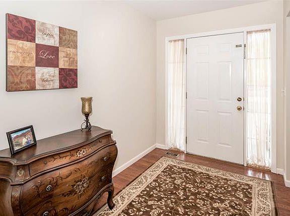 4th image of 5202 Forest Glen Dr