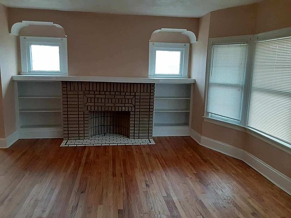 2nd image of 3252 E 142nd St