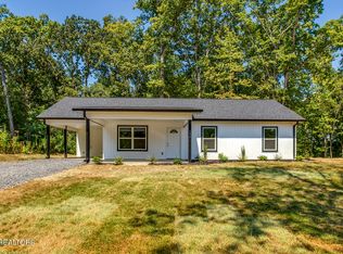 181 Lakeshore Ln, Decatur, TN 37322