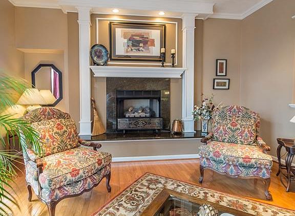 4th image of 40 Sugar Maple Dr