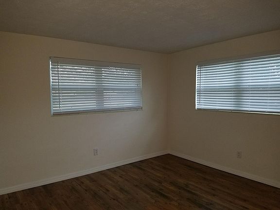 4th image of 3020 Betty Dr