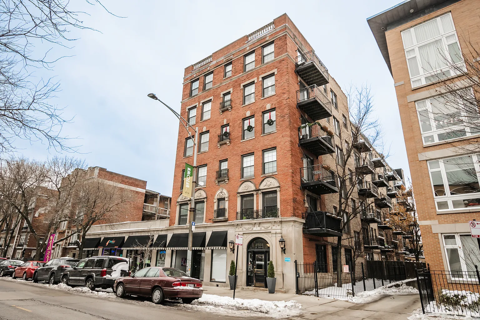 4144 N Sheridan Rd APT 409 photo 1