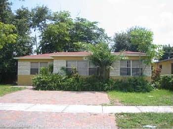 2nd image of 729 SW 5th Ct
