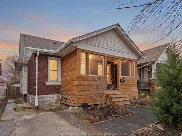 1448 Dufferin Pl, Windsor, ON N8X 3K4