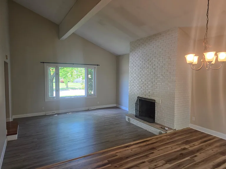 225 Vail Ct #1 — Photo 1